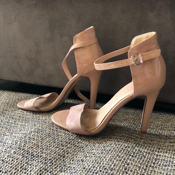 Nude heels - Picture 1 of 1